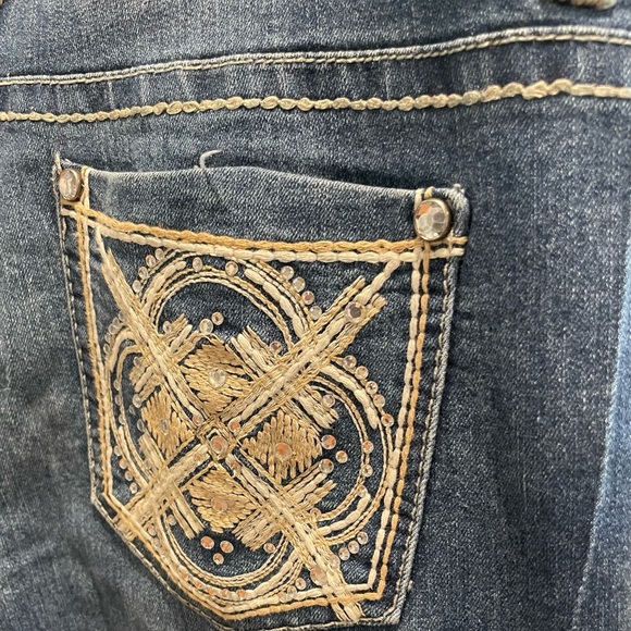Nine West Vintage, size 10 boot cut jeans with double cream stitching. - Picture 3 of 5
